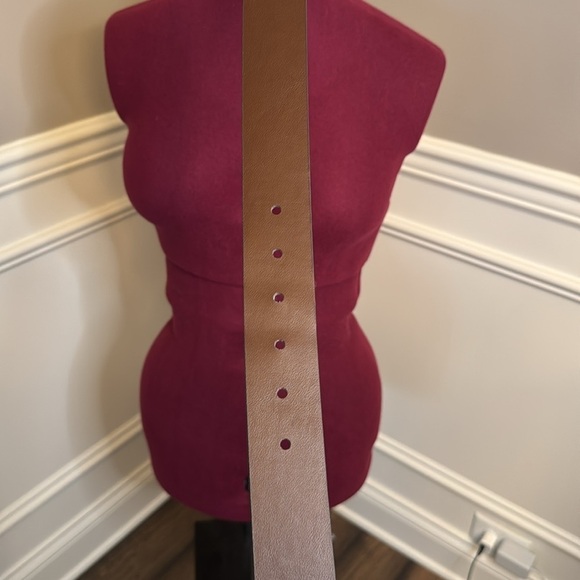 Express brown and gold leather belt size medium - Picture 5 of 6